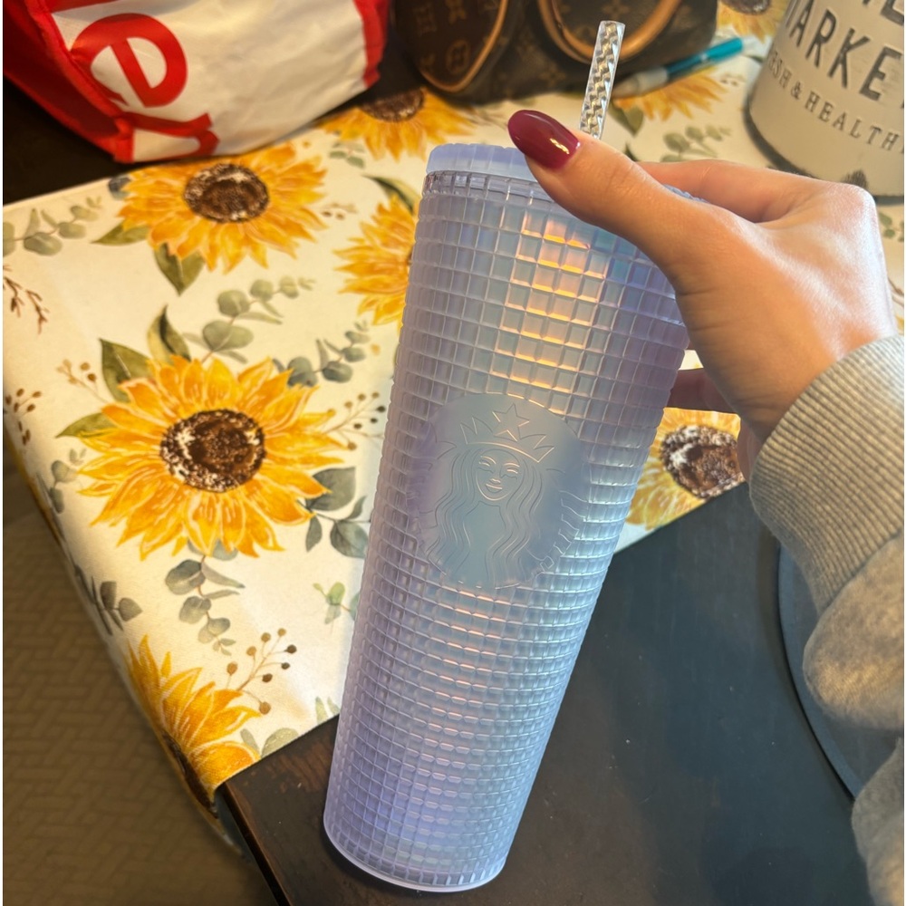 Opalescent venti Starbucks cup